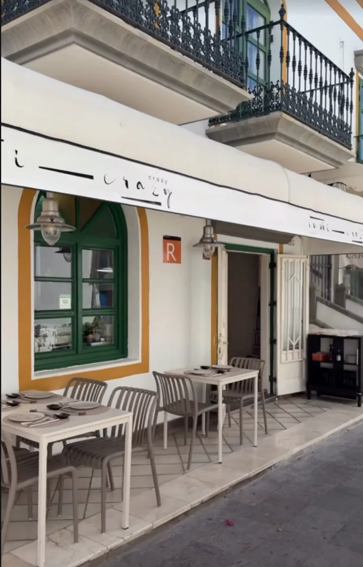 Sushi Crazy terrace and facade in Puerto de Mogán